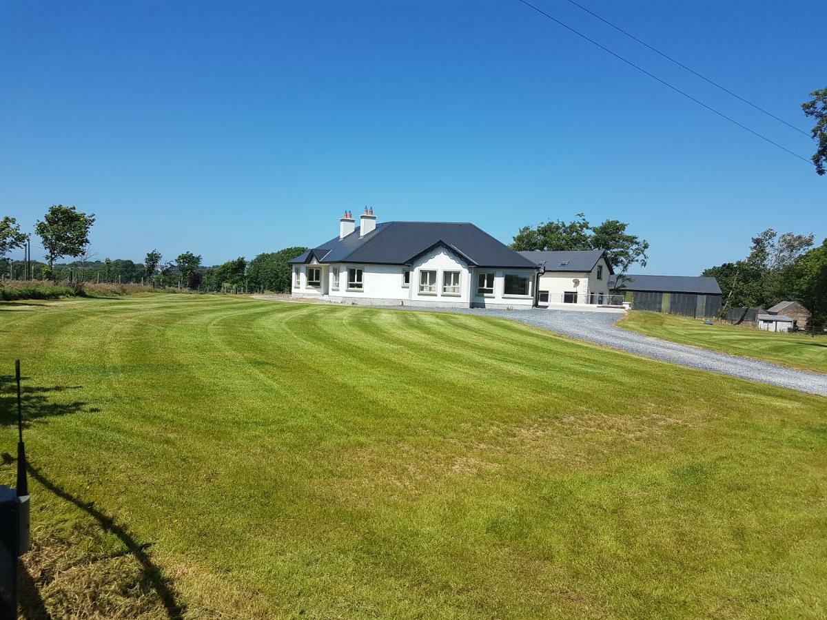 Winter Heights Hotel Aughnagroagh Bridge Exterior foto